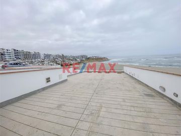 Departamento de estreno 1er piso, con vista al mar.
Totalmente equipado, listo para disfrutar el verano en familia.
*133m2.
*A 40Km de Lima.
*Disf