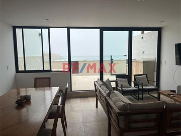Departamento de estreno 1er piso, con vista al mar.
Totalmente equipado, listo para disfrutar el verano en familia.
*133m2.
*A 40Km de Lima.
*Disf