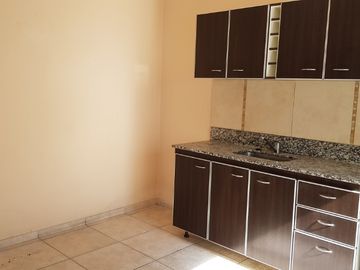 Departamento Tipo Casa en venta en Caseros