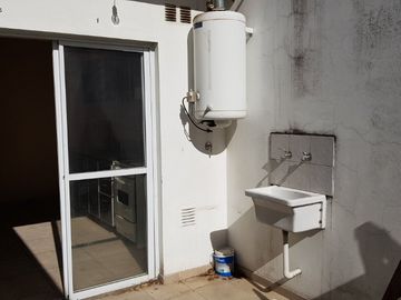 Departamento Tipo Casa en venta en Caseros
