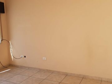 Departamento Tipo Casa en venta en Caseros
