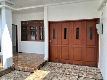 INFO Disewakan Rumah strategis di Pejaten Barat 5KT dalam komplek