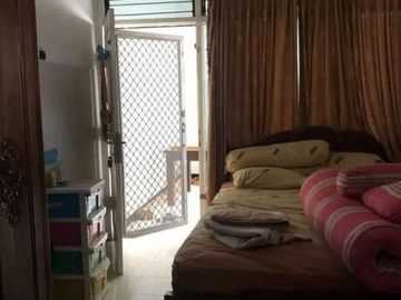 Di jual rumah di Gayungan Menanggal surabaya