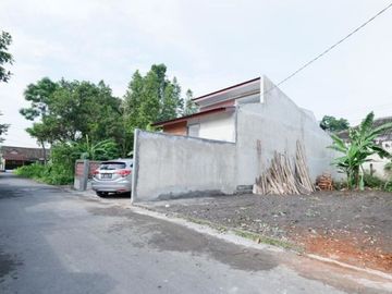 1 Unit Terakhir Rumah Siap Bangun Dengan Akses Jalan Lebar Dekat Kampus UGM Jogja