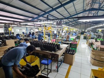 Dijual Cepat Pabrik Dengan Akses Container Sudah Bersandar ISO