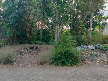 Tanah Pekarangan Utara Stadion Maguwo di Blotan