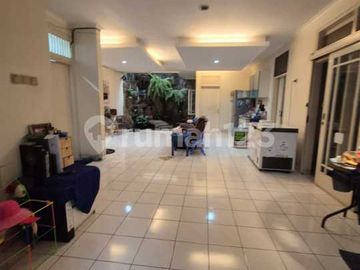Disewa Rumah 2 Lantai Taman Alfa Indah | 3+1 KT | Siap Huni