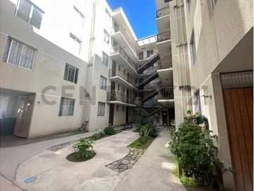 Se vende departamento en Bosque San Carlos