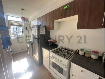 Se vende departamento en Bosque San Carlos