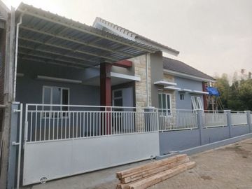 Perumahan Dekat Pasar Alfamart Pondok Pesantren, Rumah di Kota Malang