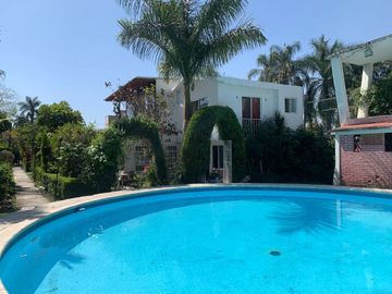 GRAN OPORTUNIDAD ¡BAJA DE PRECIO! Casa en Condominio en Lomas de Cuernavaca