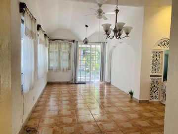 GRAN OPORTUNIDAD ¡BAJA DE PRECIO! Casa en Condominio en Lomas de Cuernavaca