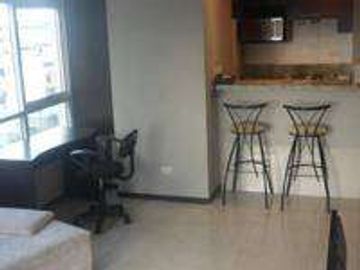 Departamento en venta en edificio Élite Building, sector Mall del Sol