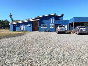 Se vende hermosa casa de un piso en condominio camino a Cato