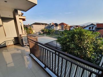 Rumah Bagus Daerah Logam dekat Buah Batu, Ciwastra, Ciganitri Bandung