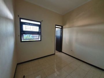 Rumah Bagus Daerah Logam dekat Buah Batu, Ciwastra, Ciganitri Bandung