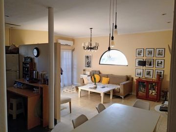 REAL OPORTUNIDAD  VENTA CASA HURLINGHAM CON PARQUE PARRILLA Y PISCINA