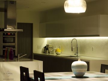 Preciosa Residencia ÚNICA en La Condesa Juriquilla, 4 Recámaras, ROOF GARDEN !!