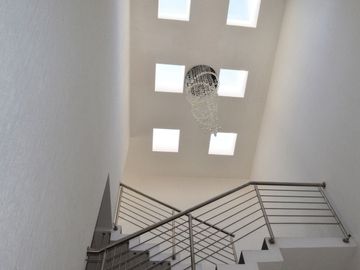 Preciosa Residencia ÚNICA en La Condesa Juriquilla, 4 Recámaras, ROOF GARDEN !!