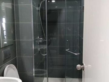 For Rent 2BR Condo unit in AcquaPrivateResidencesLivingstone