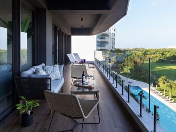 Condominio de 3 recamaras en edificio sustentable con vista al mar y reserva