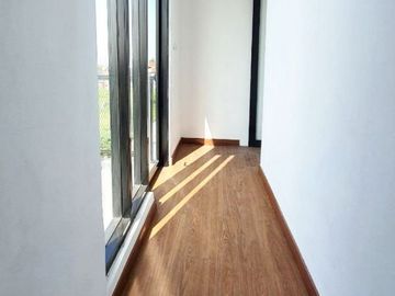Rumah Minimalis Kontemporer Ada KOLAM RENANG MINI Di Antapani Kidul Bandung