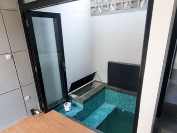 Rumah Minimalis Kontemporer Ada KOLAM RENANG MINI Di Antapani Kidul Bandung