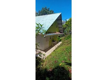 SE VENDE CABAÑA EN CERRO CAMPANA SECTOR ORIENTE