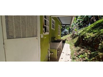 SE VENDE CABAÑA EN CERRO CAMPANA SECTOR ORIENTE