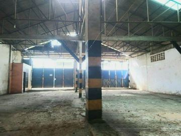 Gudang Strategis di Jalan Wibawa Mukti Jatiasih Bekasi