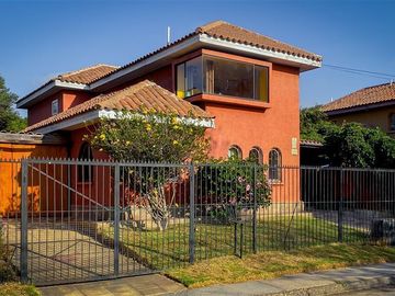 Casa en Venta en Director Enrique Lobos
