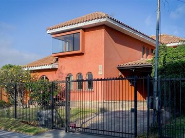 Casa en Venta en Director Enrique Lobos