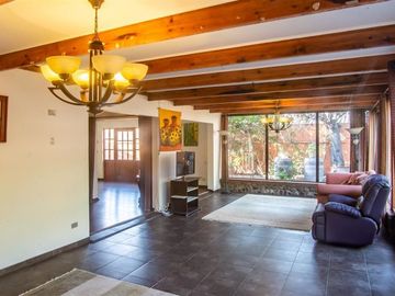 Casa en Venta en Director Enrique Lobos