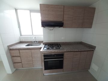apartamento en venta en conjunto residencial portobello  piso 8. Cod V13422