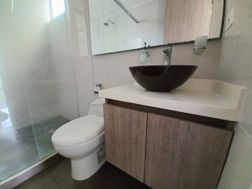 apartamento en venta en conjunto residencial portobello  piso 8. Cod V13422