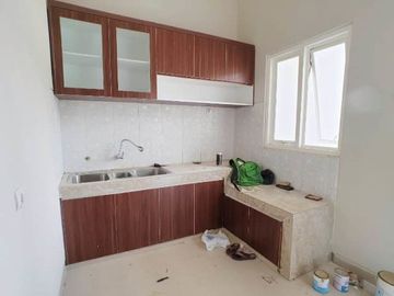 Rumah Baru 3 Lantai Luas 84 di Sulfat Agung kota Malang