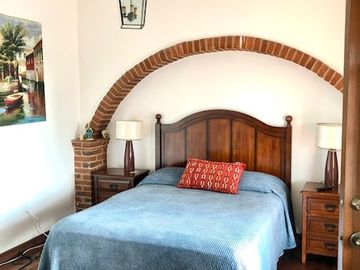 CASA EN VENTA CON USO DE SUELO COMERCIAL Y HABITACIONAL, MAGDALENA CONTRERAS