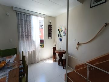 CASA EN VENTA UBICADA EN EL CARMEN DE VIBORAL SECTOR SAN FERNANDO