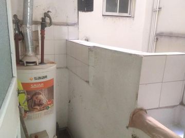 Vende Depto 4 Ambientes, Con Balcon Al Frente Y Cochera