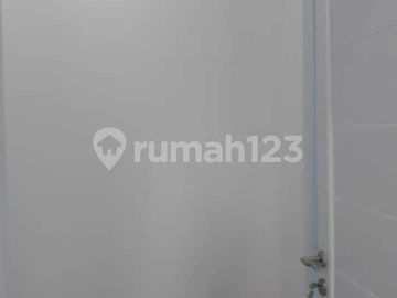 Dijual Rumah 2 Lantai Lokasi Strategis di Graha Jeumpa
