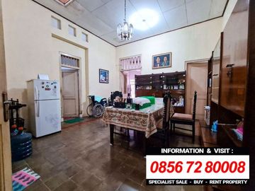 DIJUAL RUMAH ZONA KOMERSIAL CAMPURAN at Jl MENTENG / CIKINI, JAKPUS