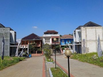Rumah baru LUX readystock di kolonel masturi dekat cipageran