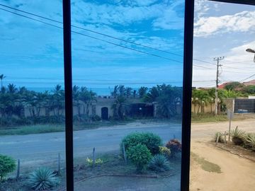 Puerto Cayo - Beach House: Se Vende Casa en Zona Rural y Cerca del Mar en Puerto Cayo