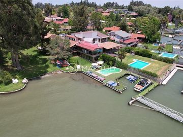 Venta Casa Orilla de Lago Rapel
