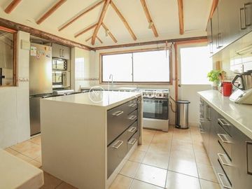 Venta Casa Orilla de Lago Rapel