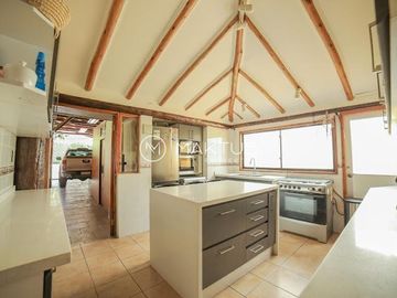 Venta Casa Orilla de Lago Rapel