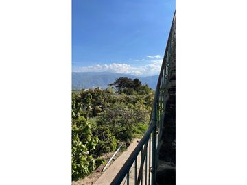 PROPIEDAD DE VENTA EN CANTON MIRA-