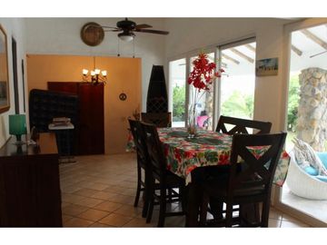 Se Vende acogedora residencia en Punta Barco