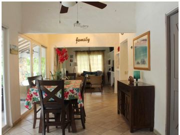 Se Vende acogedora residencia en Punta Barco