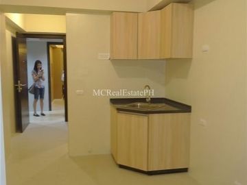 CLOVERLEAF by AVIDA TOWERS (located along A. Bonifacio Ave